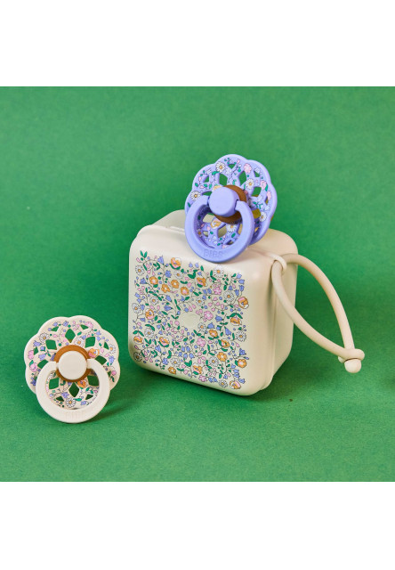 BIBS x LIBERTY krabička na cumlíky (Oscar Meadow Blossom)