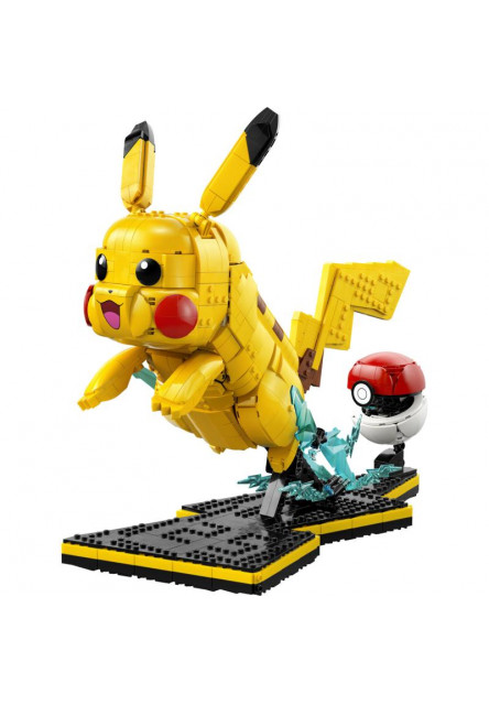 Pikachu a Poké Ball