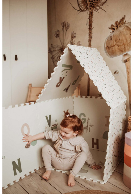 Tiloo EEVAA Podložka na hraní a domeček Alphabet