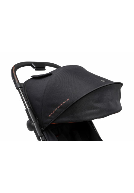Oslo Carbon kočík Essential Black