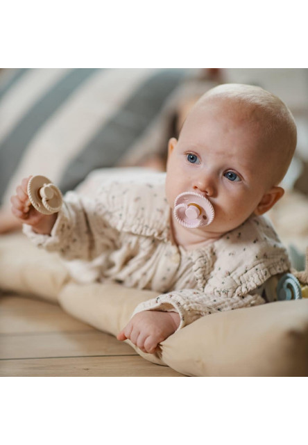 Dvojbalenie cumlíkov frigg mini mocha vanilla cream/ rose latte, 6-18m, kaučuk