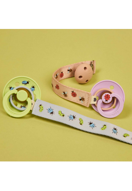 BIBS STUDIO Ribbon klip na cumlík (Caterpillar Beetle Mix Baby Blue)